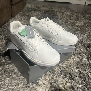 Perry Ellis White Athletic Shoes